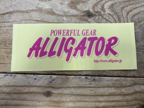 アリゲーターステッカー(ピンク文字)