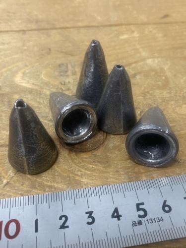 イカ泳がせ釣り用ヤリイカ鉛10号5個入り