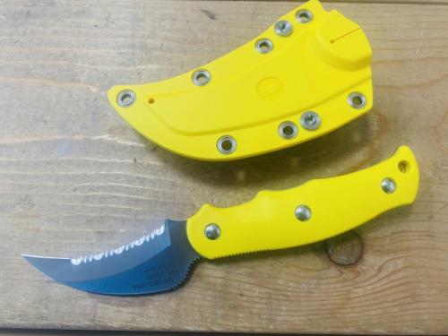 Gサカイサビナイフ9シャークレイ黄色(活魚締め具)