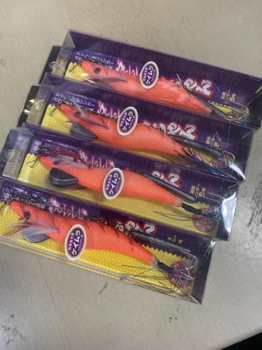 お買い得!マルシン漁具ダンシング八ちゃんオレンジケイムラ4.0号タコエギ4個セット